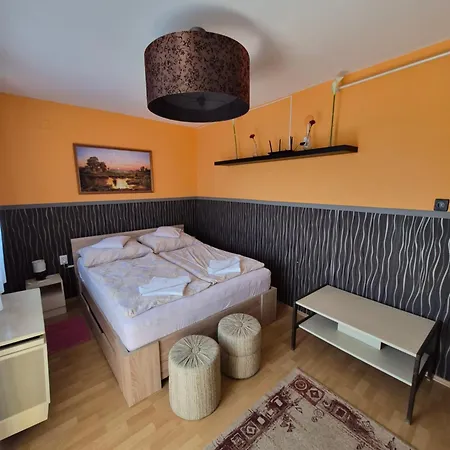 Orszag Apartmanhaz Apartment *