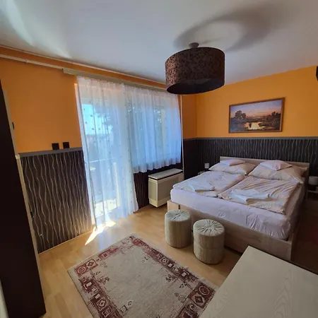 Apartment Orszag Apartmanhaz *